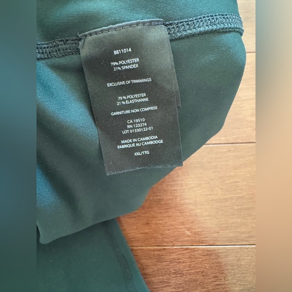 Lole Women’s Capri leggings side Pockets Tight in Forest Green Women’s XXL - Picture 9 of 12